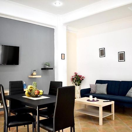 Memories Studio Artemis Apartment Bagian luar foto