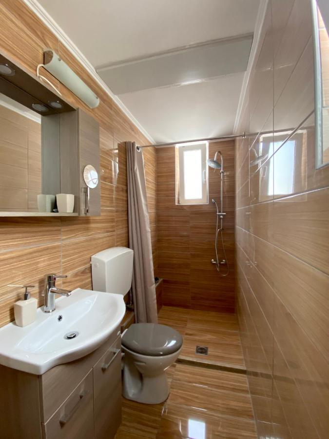 Memories Studio Artemis Apartment Bagian luar foto